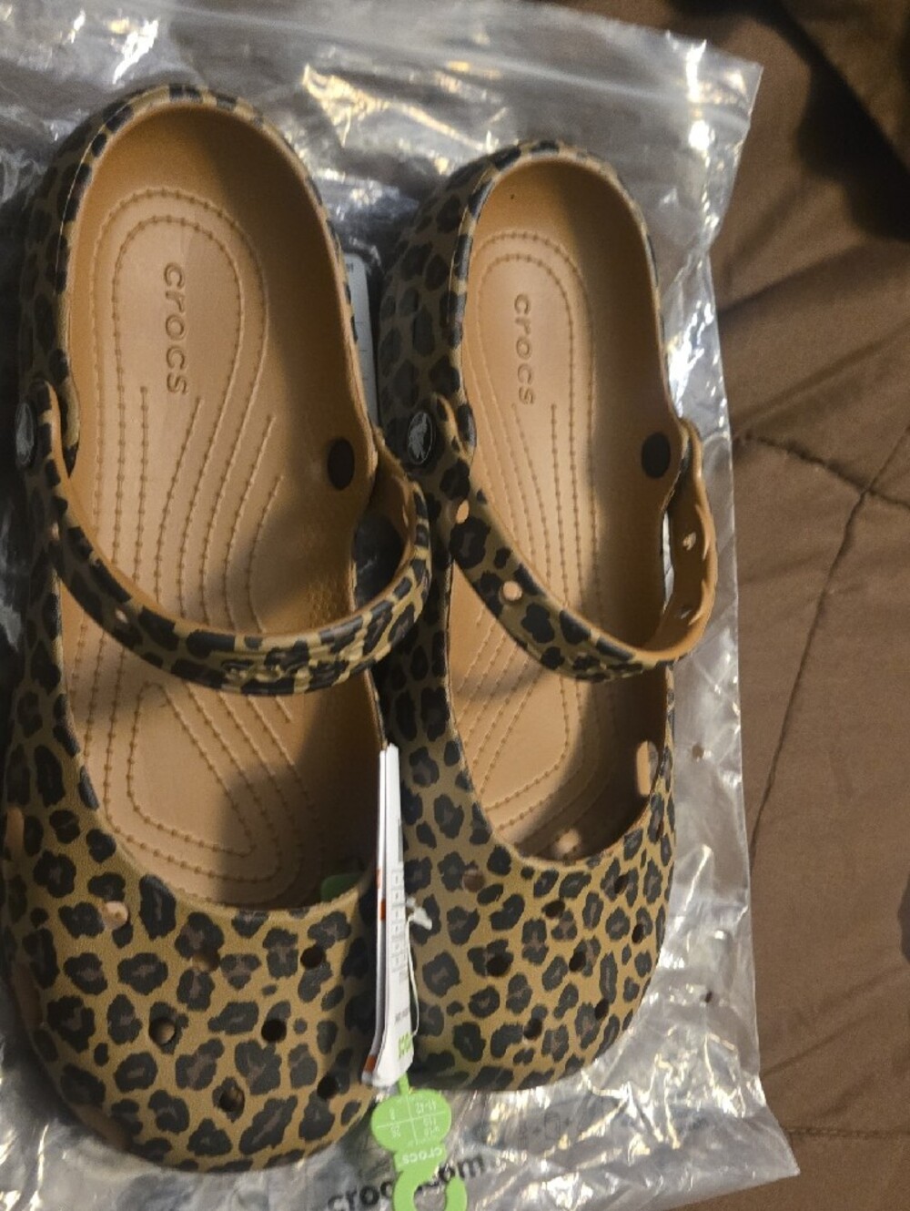 CROCS Woman Leopard Print Mary Jane Clogs - Picture 5 of 6